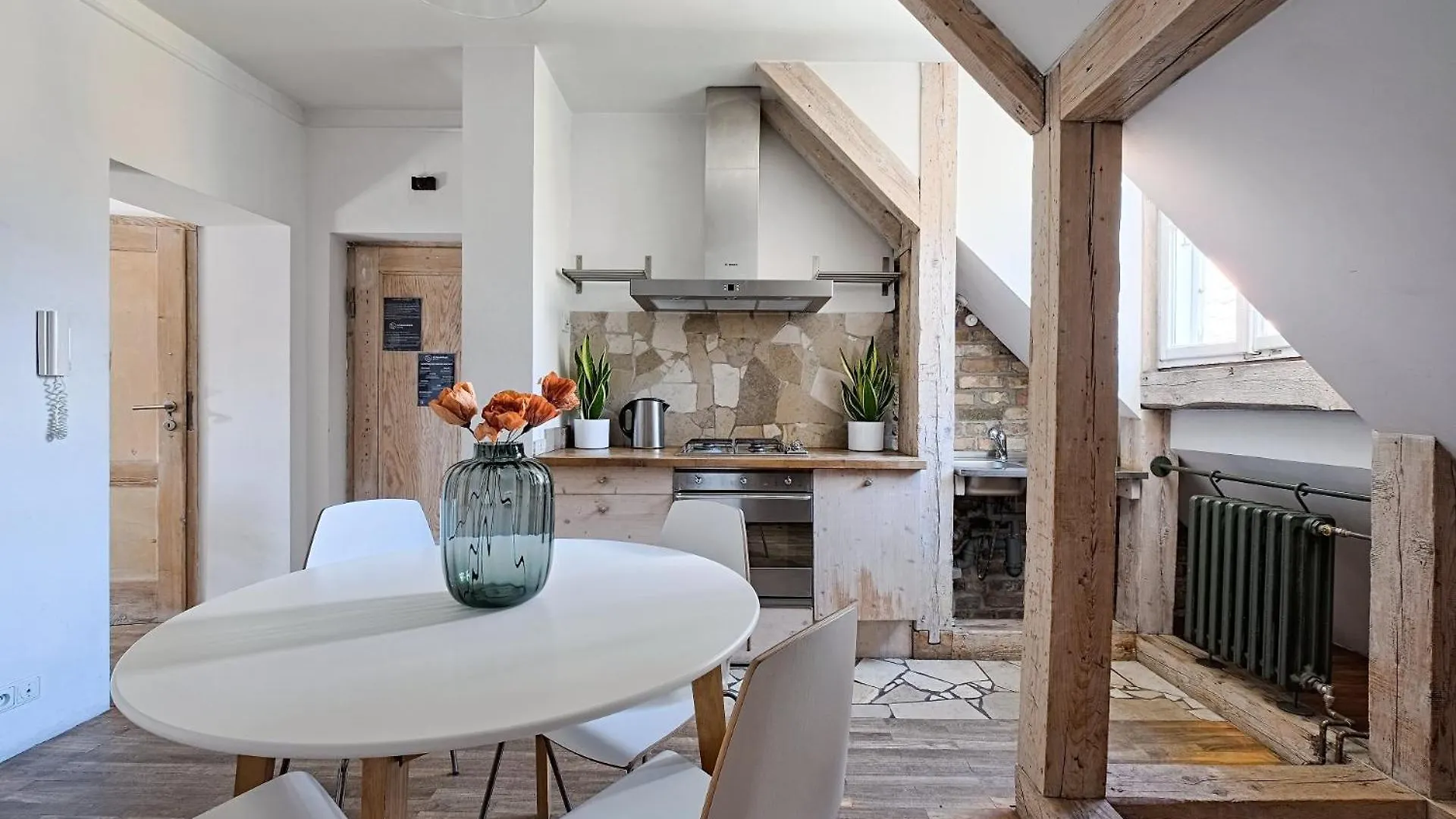 Urbannestgroup - Old Town - Stare Miasto - Freta 5 Apartment Warsaw 0*,  Poland